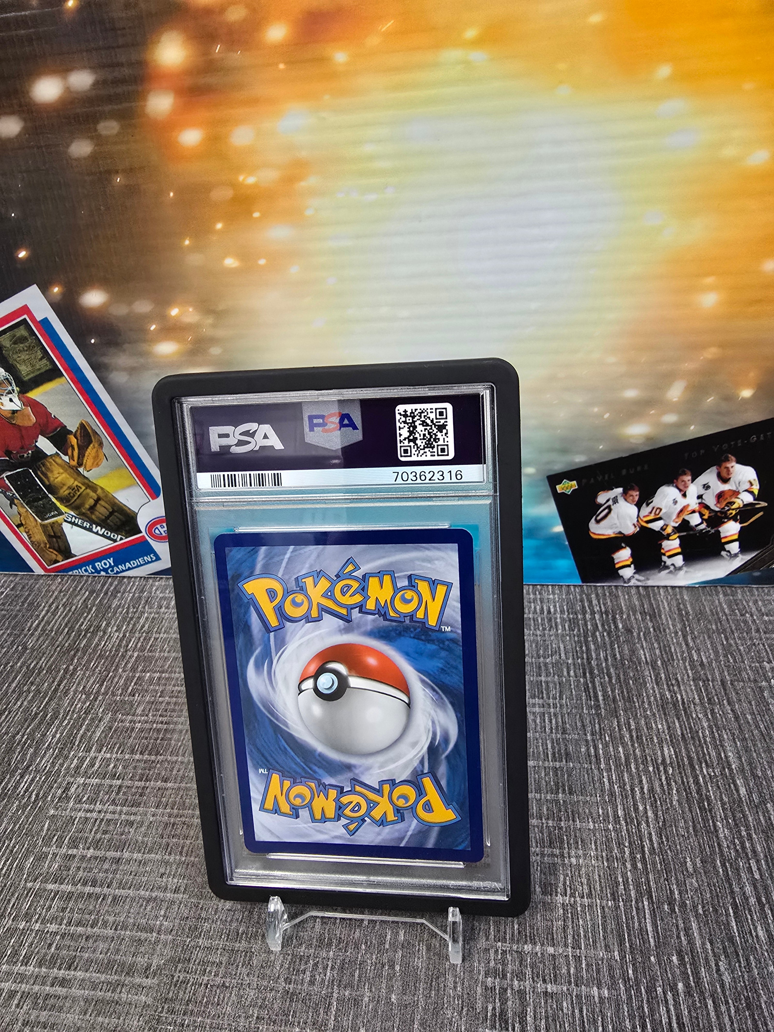 2021 Pokemon SWSH FA / Mew #251